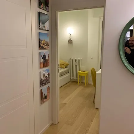 Rainbow Room Milano - Men Only Alloggio in famiglia Milano